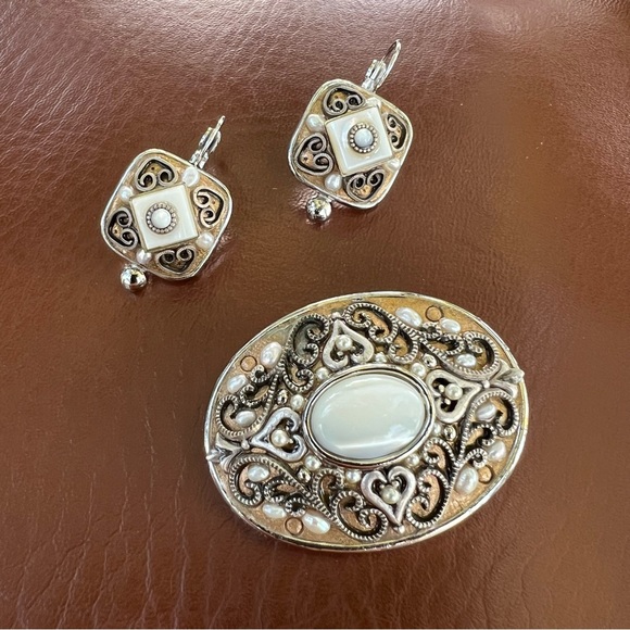 Michal Logan Jewelry - Vintage Michal Logan Earrings & Brooch/Pendant Pearl Lucite Cabochon Silver
